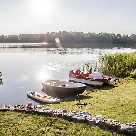 Dom Nad Jeziorem Ublik Z Sauna I Jacuzzi Extérieur photo