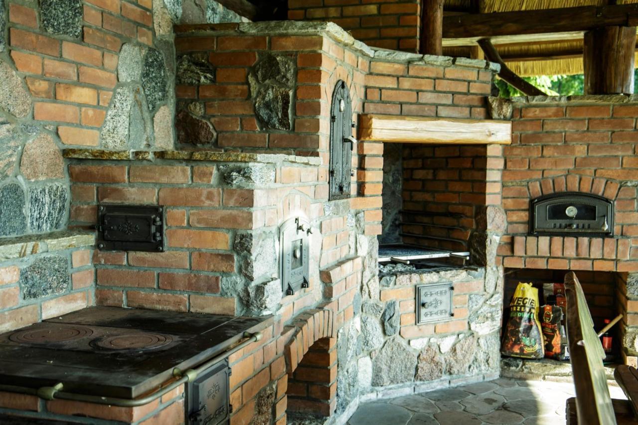 Dom Nad Jeziorem Ublik Z Sauna I Jacuzzi Extérieur photo