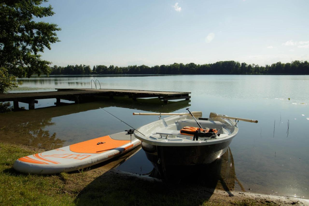 Dom Nad Jeziorem Ublik Z Sauna I Jacuzzi Extérieur photo