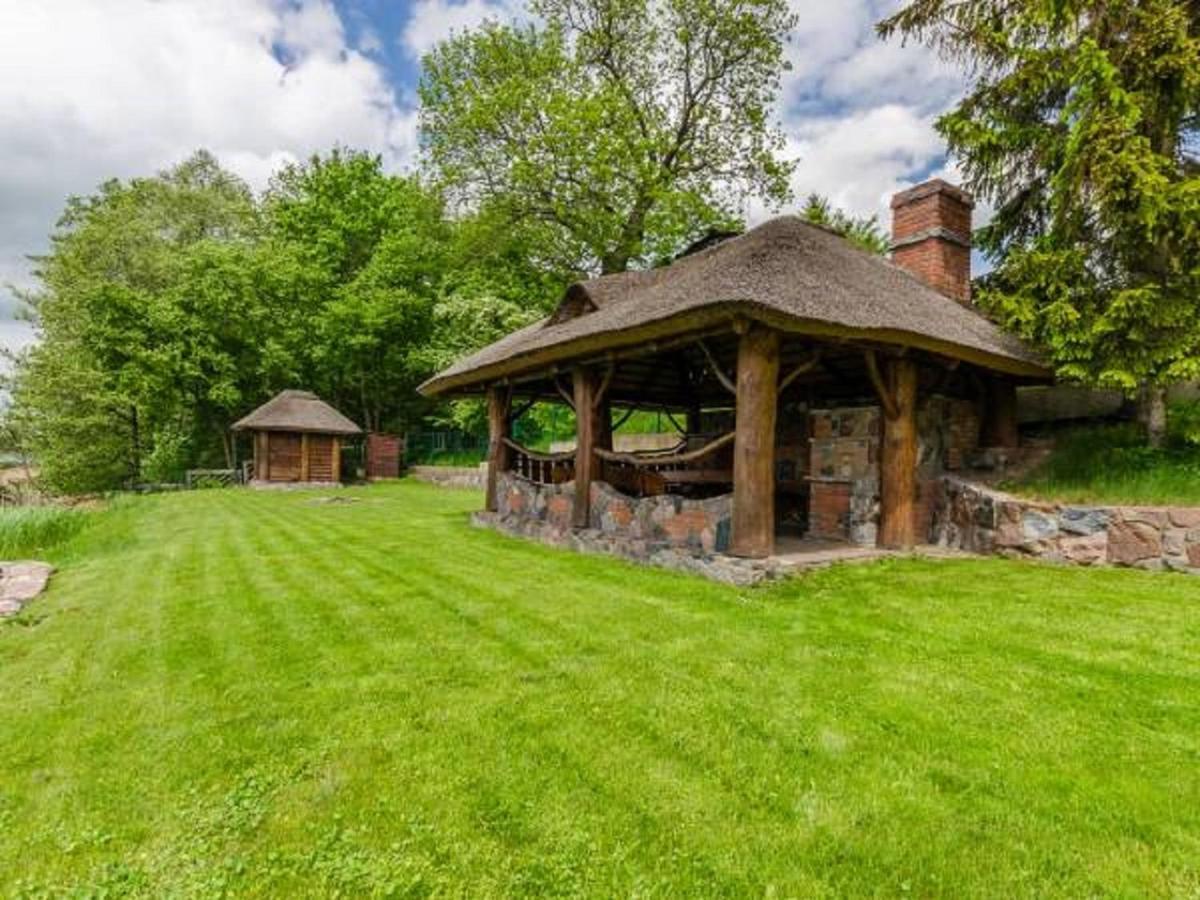 Dom Nad Jeziorem Ublik Z Sauna I Jacuzzi Extérieur photo