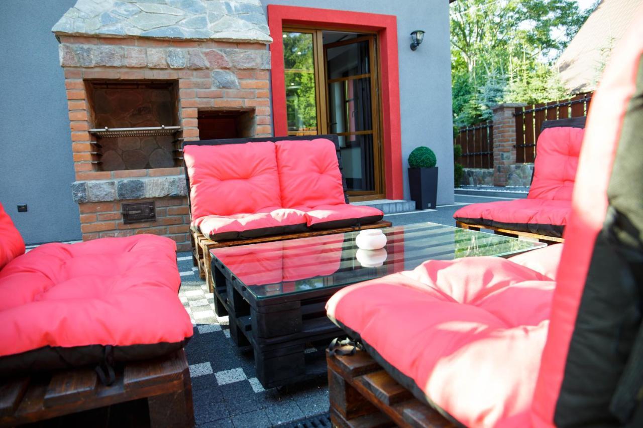 Dom Nad Jeziorem Ublik Z Sauna I Jacuzzi Extérieur photo