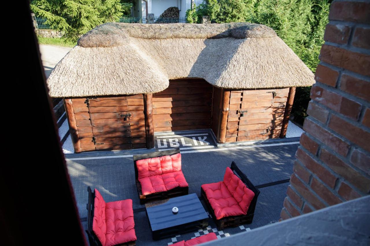 Dom Nad Jeziorem Ublik Z Sauna I Jacuzzi Extérieur photo