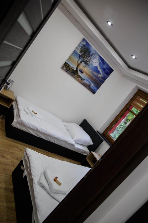 Dom Nad Jeziorem Ublik Z Sauna I Jacuzzi Extérieur photo