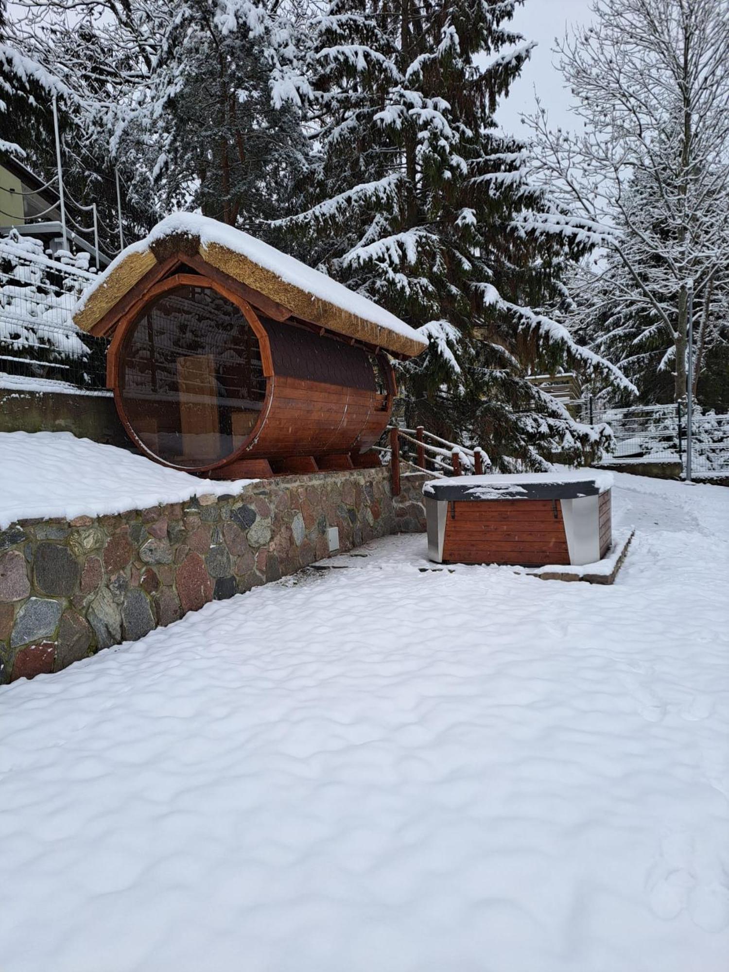 Dom Nad Jeziorem Ublik Z Sauna I Jacuzzi Extérieur photo